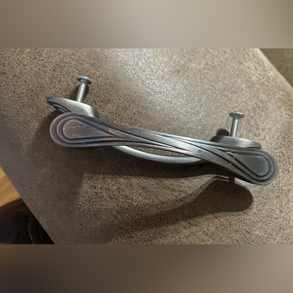 Metal Handles For Cabinets Or Drawers With Hardware (3) - Picture 7 of 12